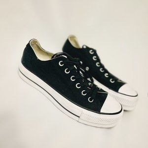 Chuck Taylors - Thick Heel